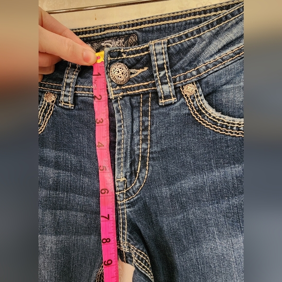 Silver Capris - Picture 10 of 11